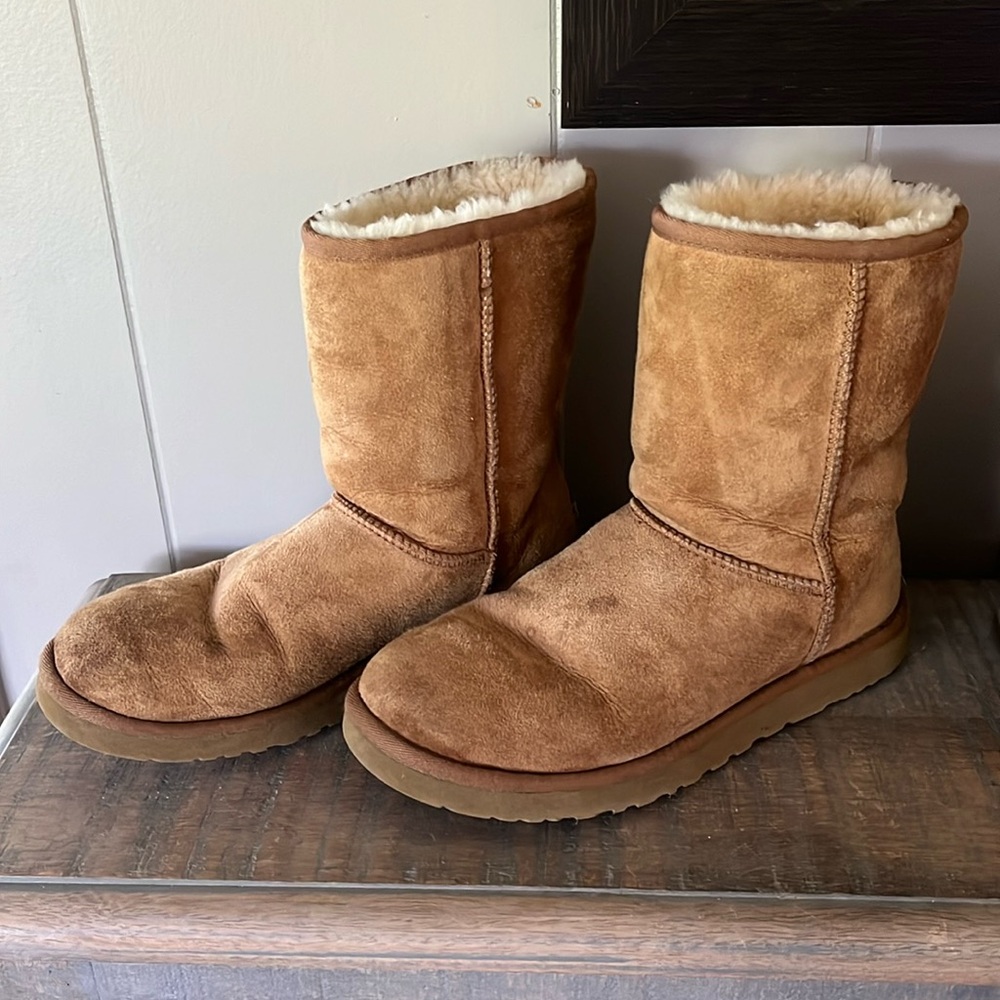 Ugg Boots Women’s 9